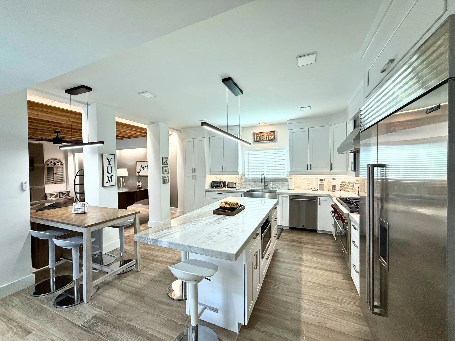 Furnished Houston home available to book for Houston extended stay