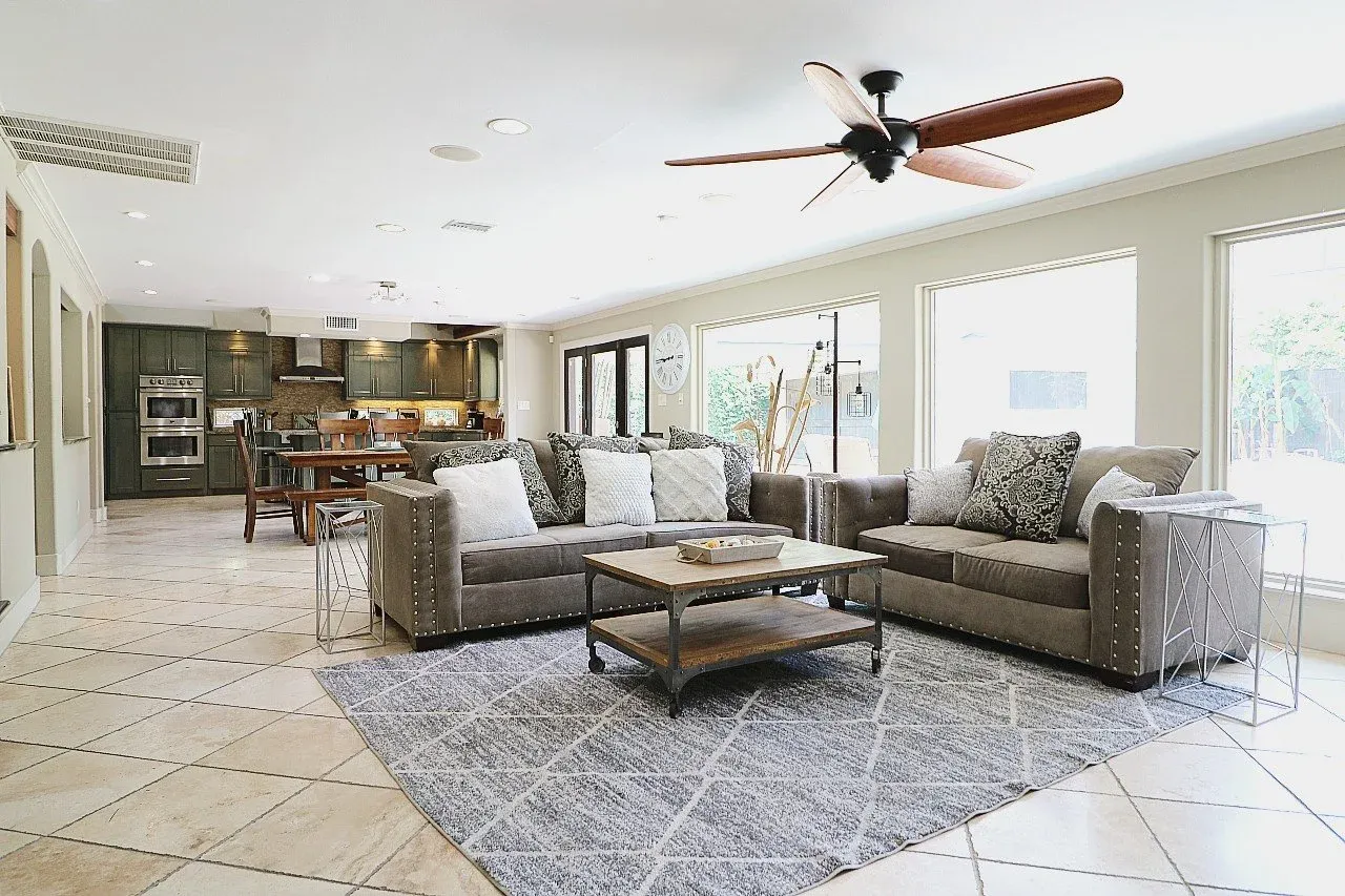 Furnished home in Houston — Best Neighborhoods for Temporary Housing in Houston