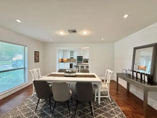 Casa Emilio dining room, furnished house in Texas Medical Center / Meyerland, Houston