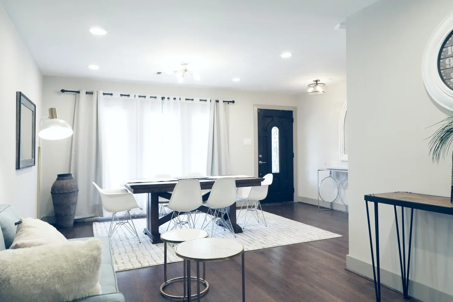 Casa King dining room, furnished house in Medical Center / Meyerland, Houston