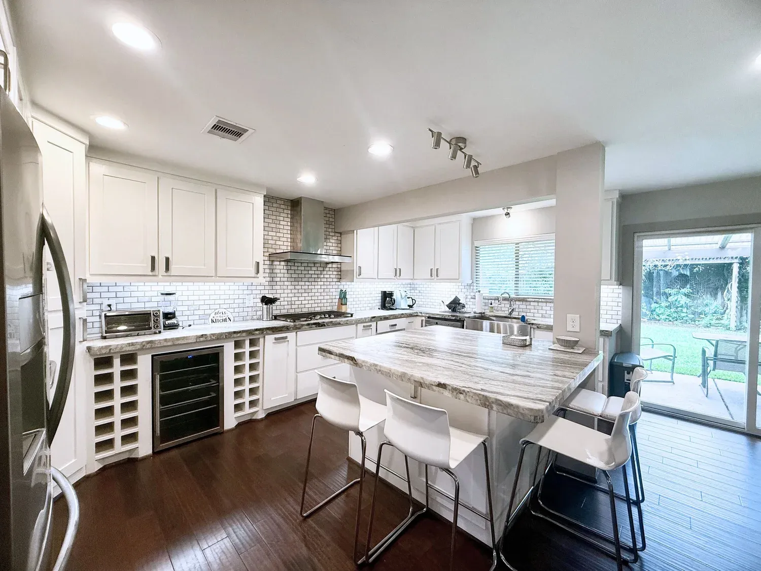 Casa King kitchen, furnished house in Medical Center / Meyerland, Houston