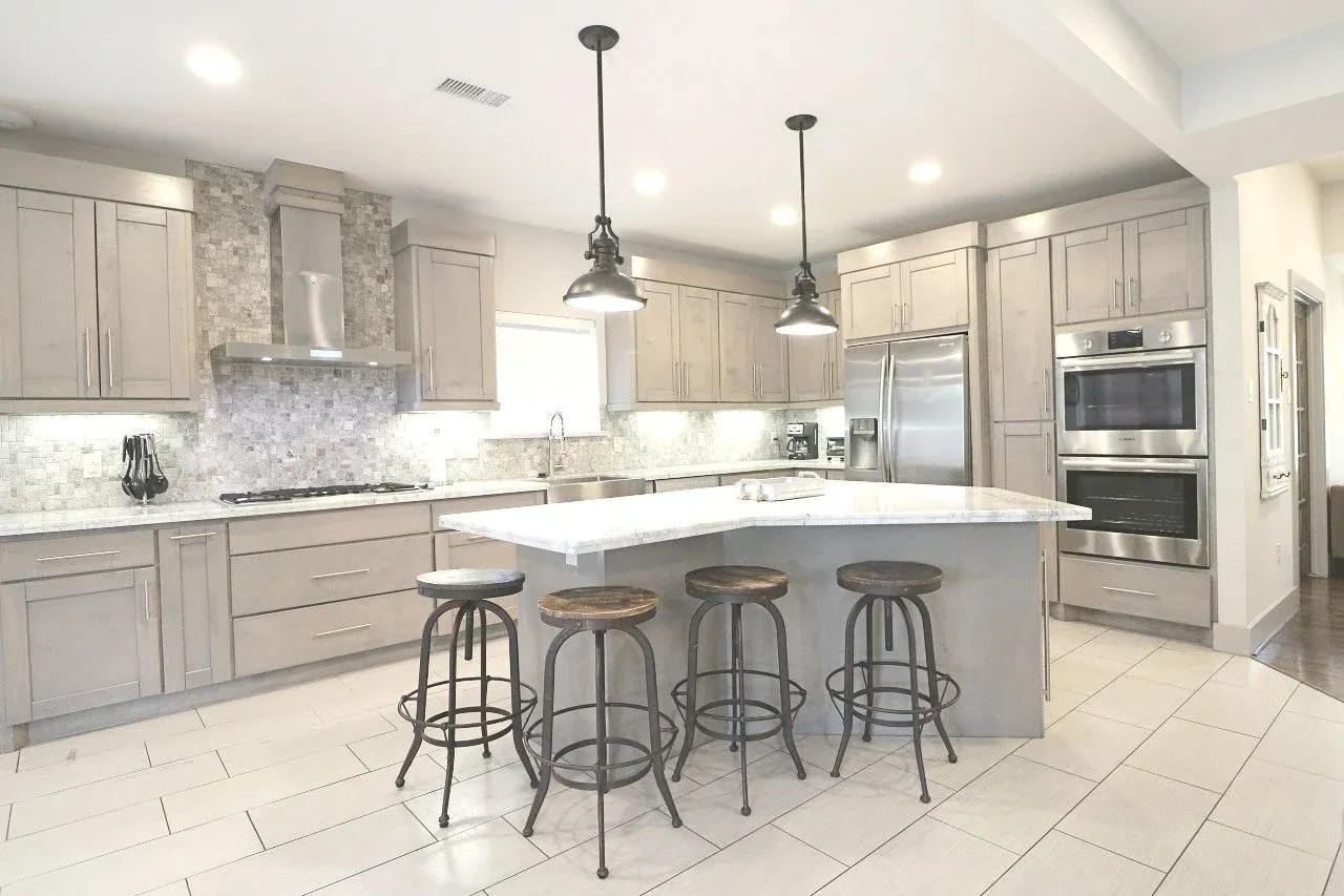 Casa Luna kitchen, furnished house in Medical Center / Meyerland, Houston