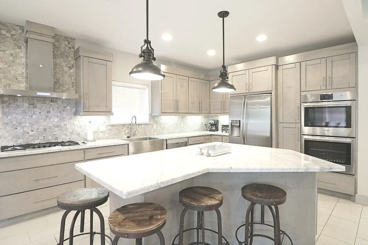 Casa Luna kitchen, furnished house in Texas Medical Center / Meyerland, Houston — Local Dining Guide