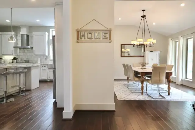 Casa Paise dining room, furnished house in Texas Medical Center / Meyerland, Houston — furnished rentals in Houston