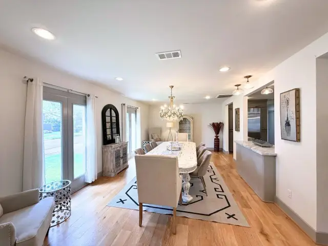Chateau Gold dining room, furnished house in Texas Medical Center / West University, Houston — furnished rentals in Houston