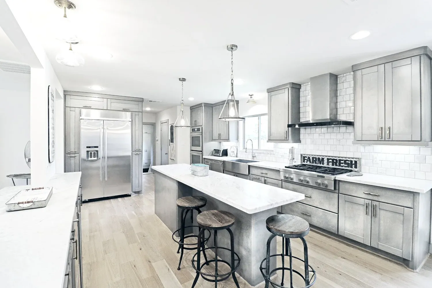 Chateau Gold kitchen, furnished house in Medical Center / West University, Houston
