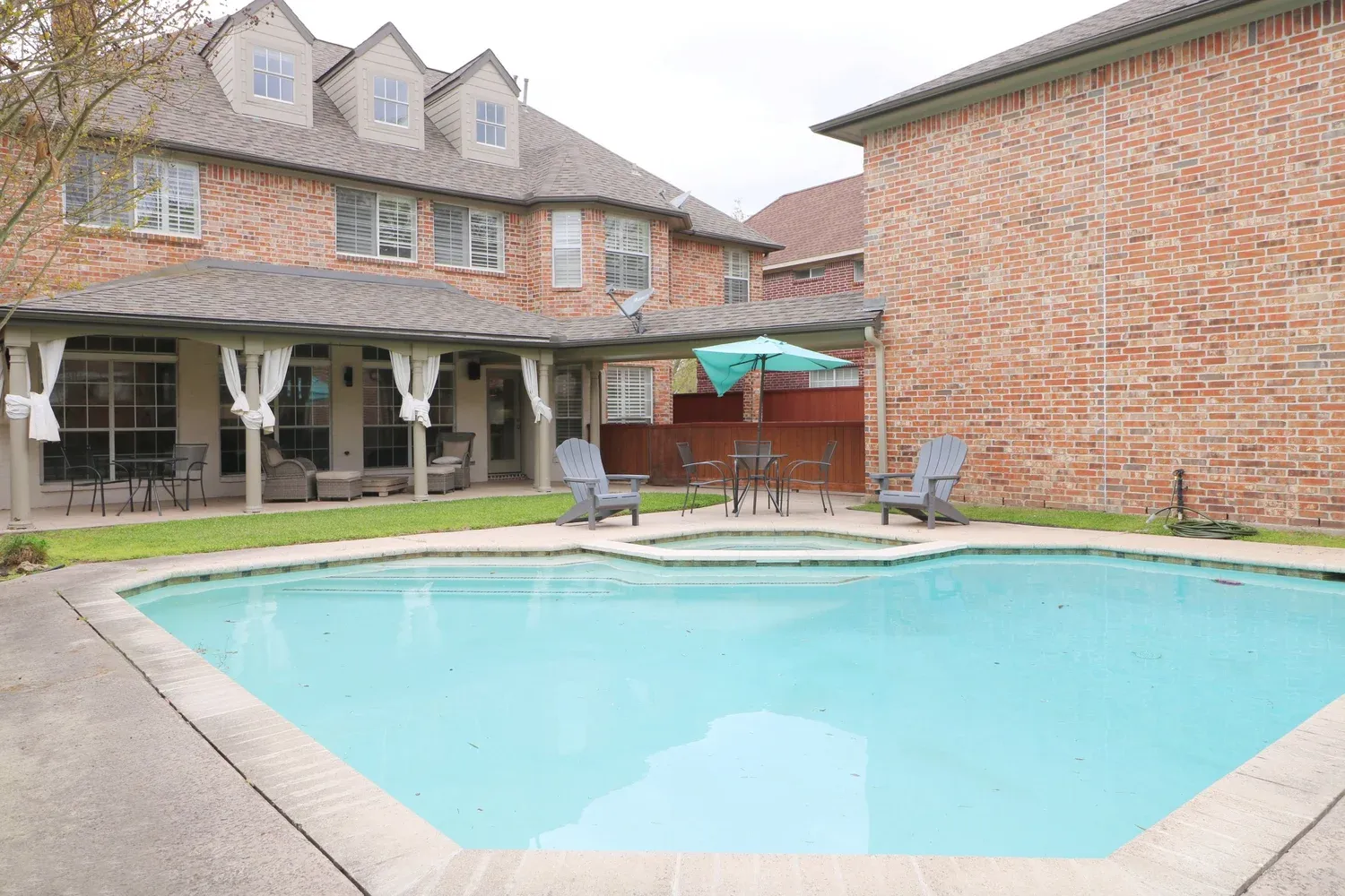LUXURWAY Amenities — Relocating to Houston (photo 24)