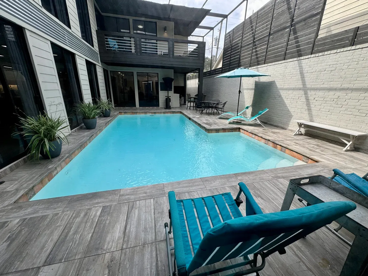 Houston, TX: Neighborhoods, Shopping, Parks, and Day Trips