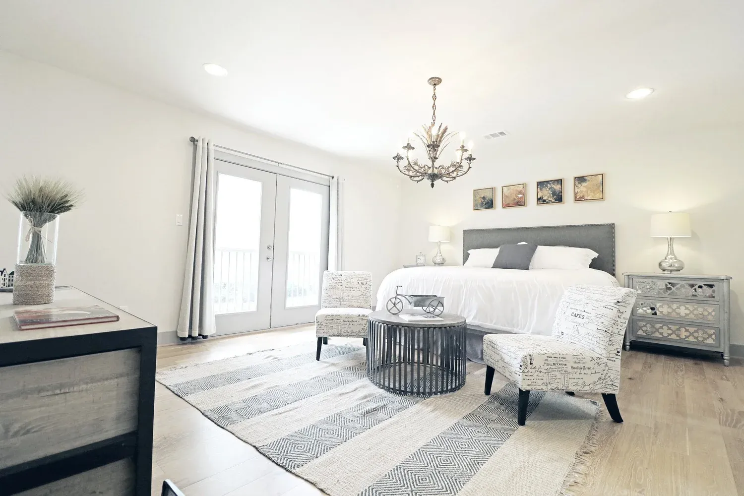 LUXURWAY’s Pet-Friendly Extended Stay Benefits