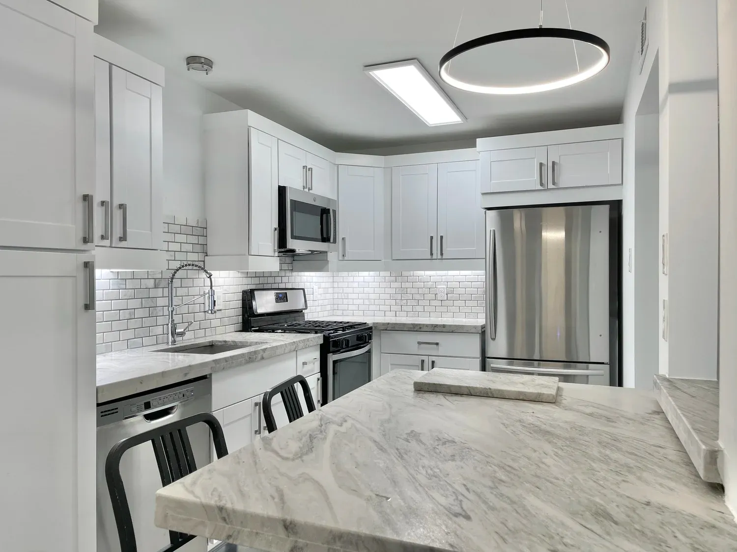 How to Rent a Home or Apartment with Luxurway