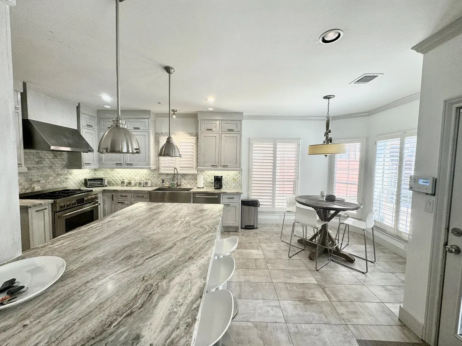 Villa Capri kitchen, furnished house in Texas Medical Center / Bellaire, Houston