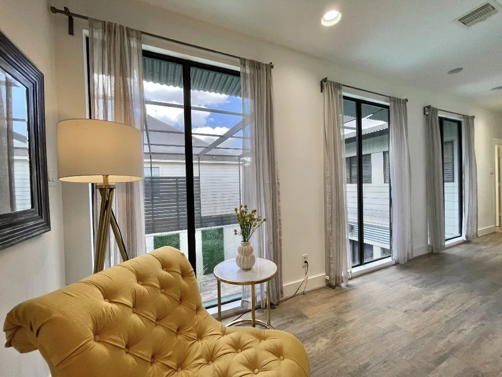 Villa Sorrento game room, furnished house in Texas Medical Center / West University, Houston