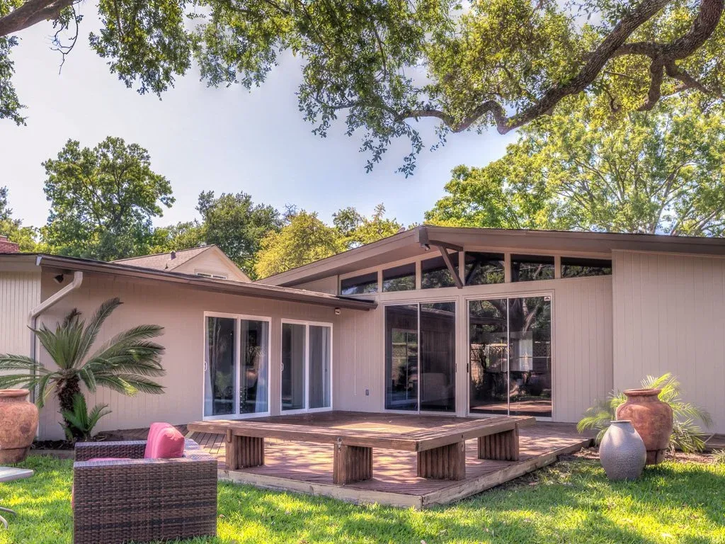 Furnished home in Houston — MD Anderson Cancer Center